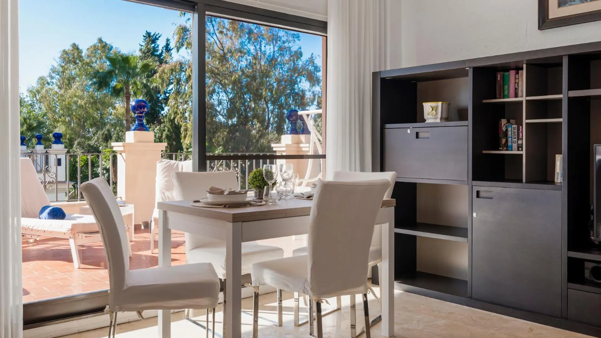 1 Bedroom Apartment In Andalucia Del Mar - Puerto Banus Marbella Španělsko