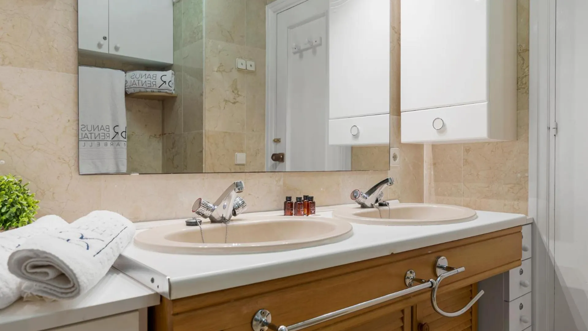 1 Bedroom Apartment In Andalucia Del Mar - Puerto Banus Marbella Španělsko